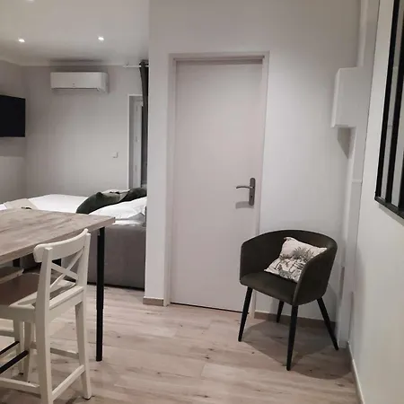 Apartment Tu Elleta *