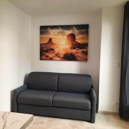 Tu Elleta Apartment